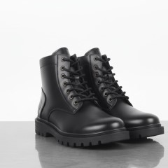 نیم بوت مردانه مدل Bershka